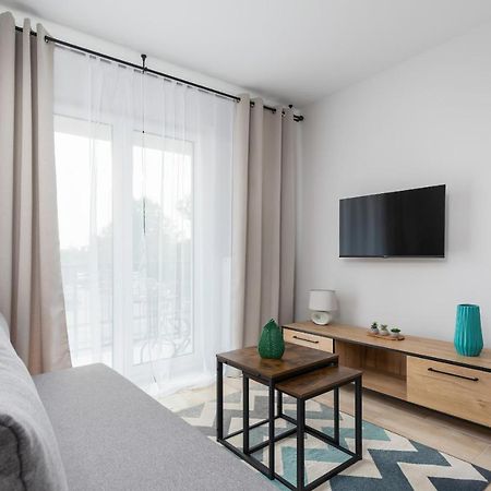 Sunny Apartments With Parking & Balcony Luzycka By Noclegi Renters Swinoujscie Kültér fotó